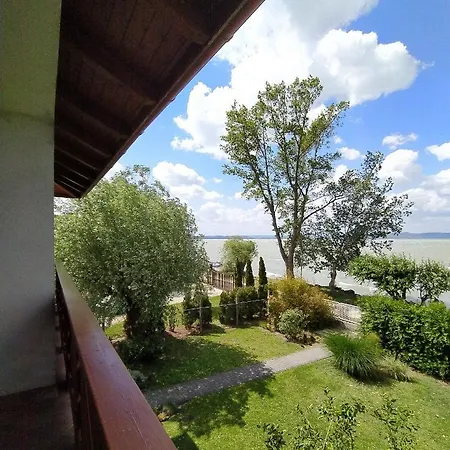 Lilla Hébergement de vacances *